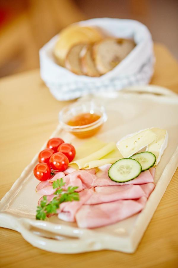 Schmankerl Und Gast Bed and Breakfast Rohrendorf bei Krems Eksteriør billede