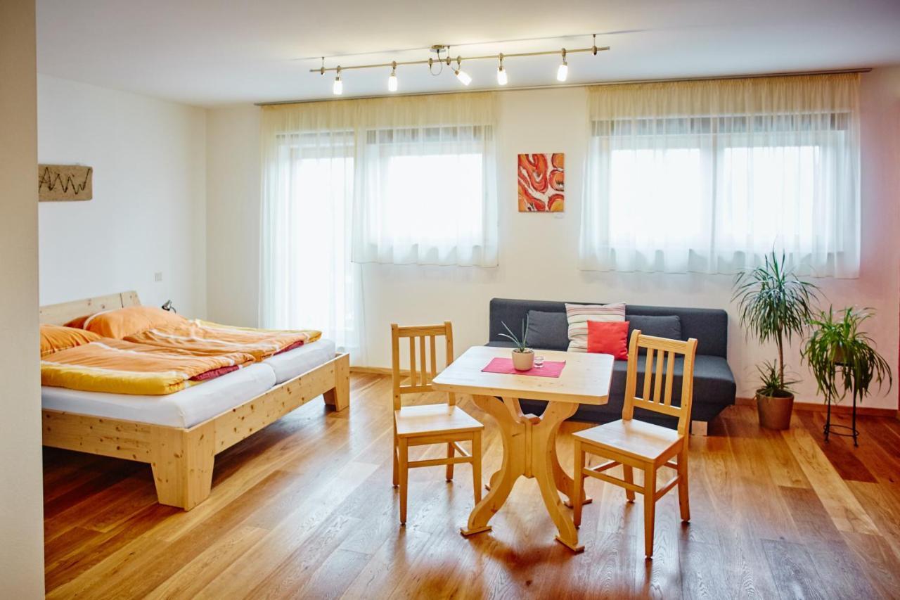 Schmankerl Und Gast Bed and Breakfast Rohrendorf bei Krems Eksteriør billede