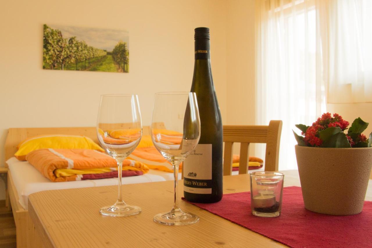 Schmankerl Und Gast Bed and Breakfast Rohrendorf bei Krems Eksteriør billede